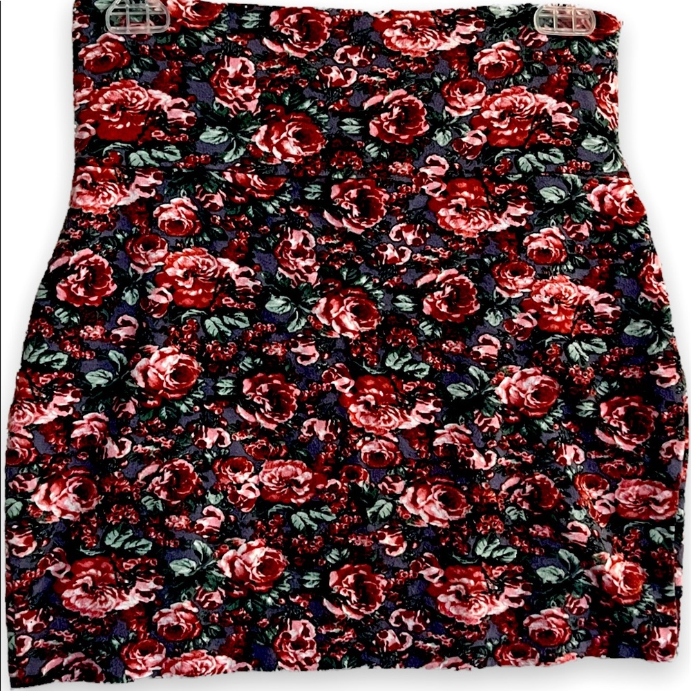 Lily White Bodycon Floral Print Mini Skirt